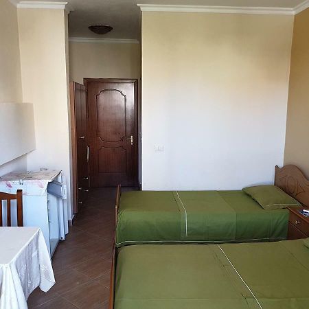Hotel Palma Durrës Kültér fotó